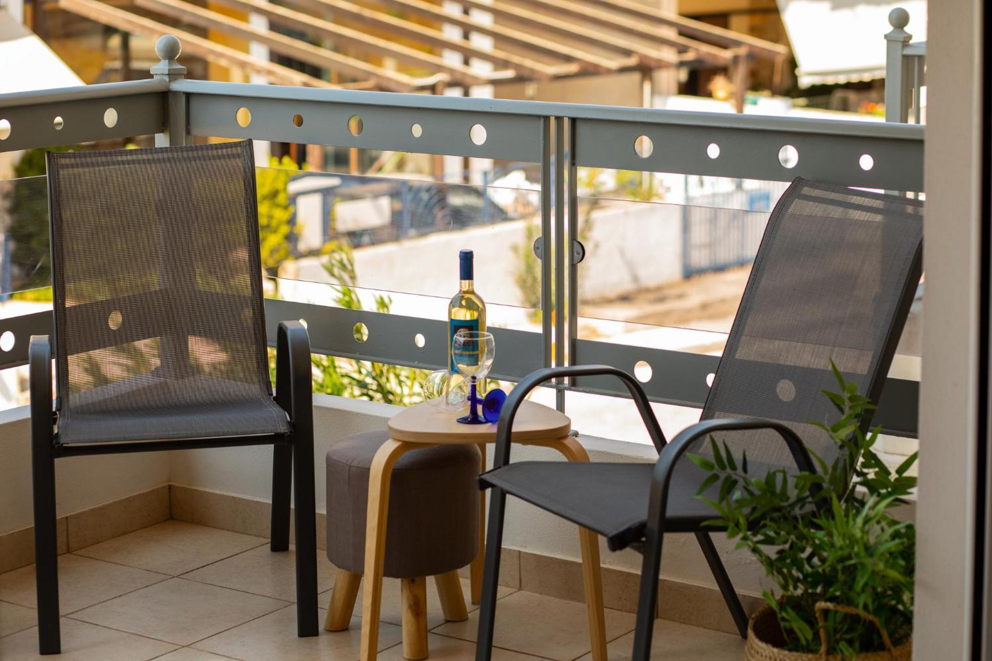 Athens Airport Lodge Spáta Esterno foto